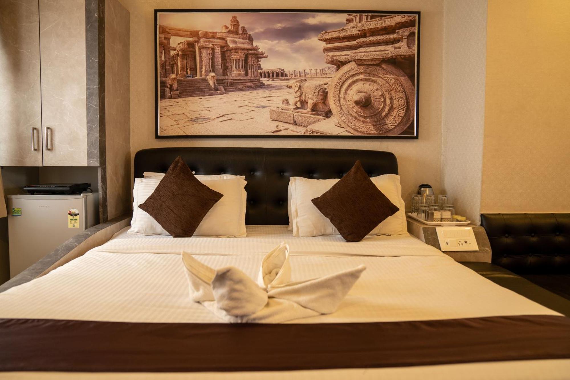 Seasons Suites Jp Nagar بنغالور الغرفة الصورة