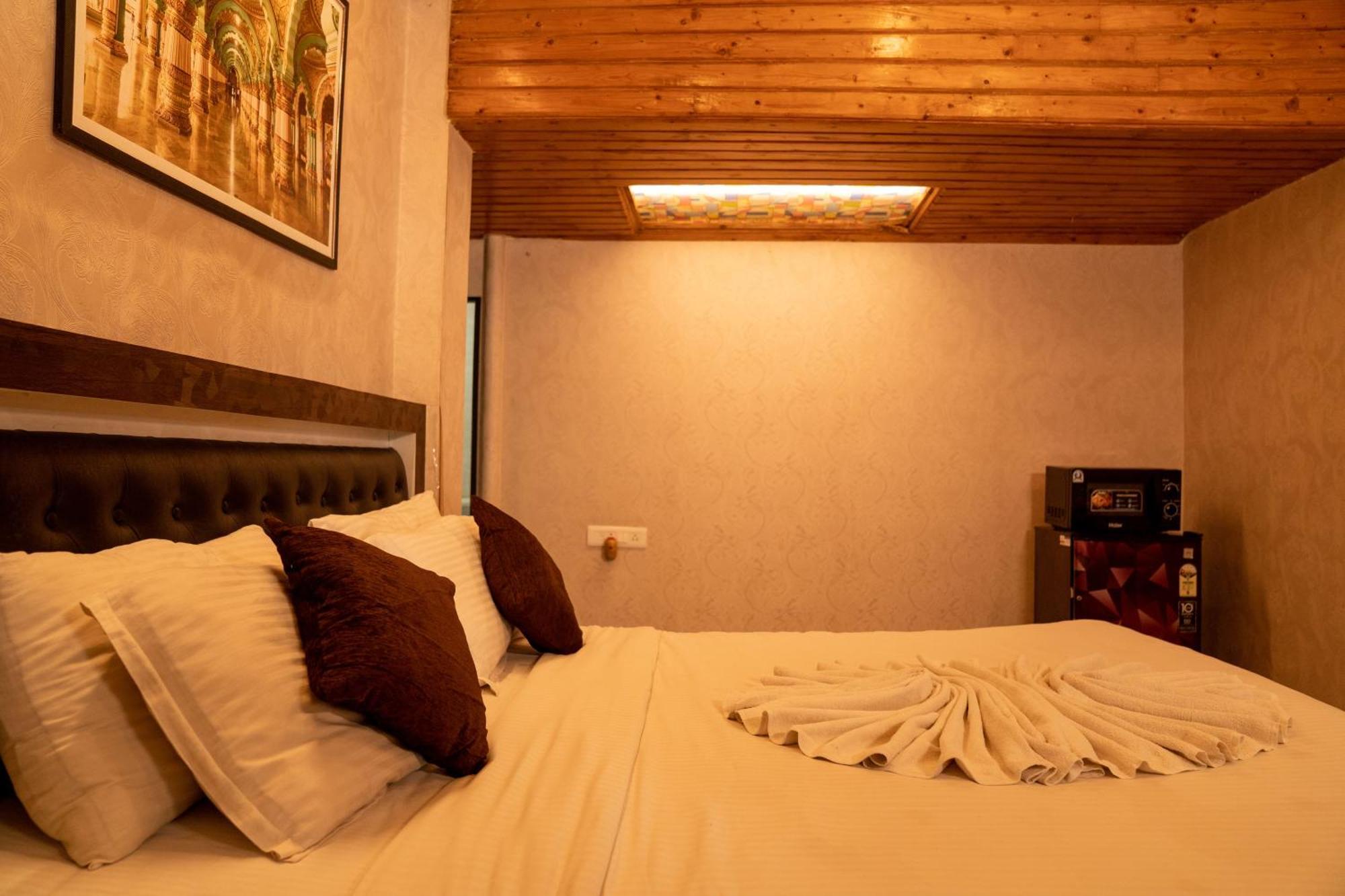 Seasons Suites Jp Nagar بنغالور الغرفة الصورة