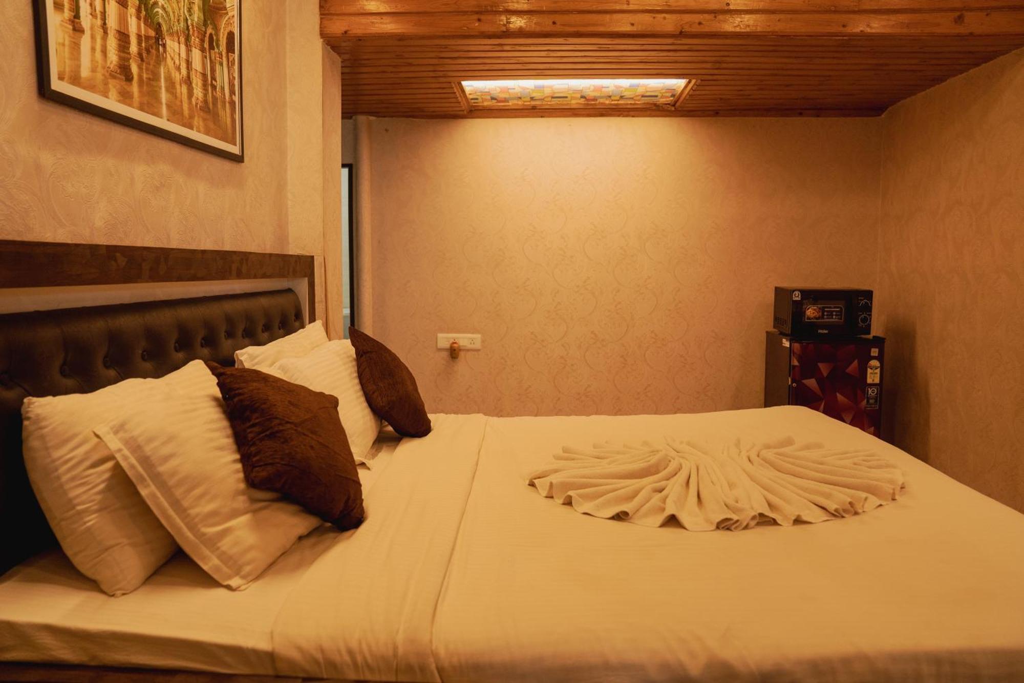 Seasons Suites Jp Nagar بنغالور الغرفة الصورة