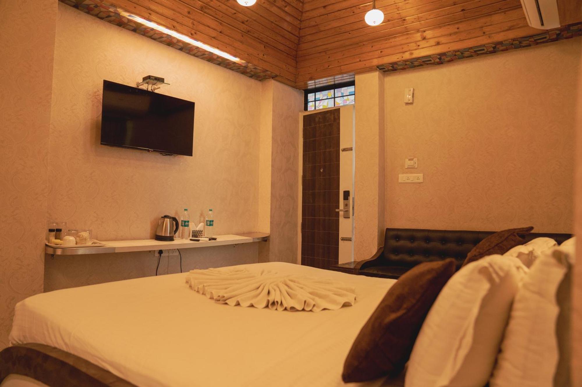 Seasons Suites Jp Nagar بنغالور الغرفة الصورة